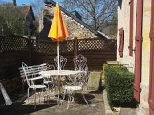 Maison du XVe restaurée avec cheminée, jardin clos et bar privé - FR-1-410-127 (Maison du XVe restauree avec cheminee, jardin clos et bar prive - FR-1-410-127) in Madeleine-Saint-Leonard Maison du XVe restaurée avec cheminée, jardin clos et bar privé - FR-1-410-127 (Maison du XVe restauree avec cheminee, jardin clos et bar prive - FR-1-410-127) in Madeleine-Saint-Leonard
