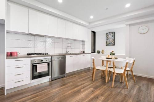 Boutique Heidelberg Heights 2BR Apartment 105 in Heidelberg Boutique Heidelberg Heights 2BR Apartment 105 in Heidelberg