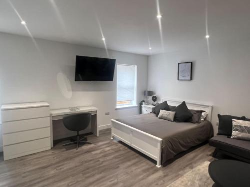Harrystoke 1 bedroom studio, free parking & Garden in Frenchay and Stoke Park Harrystoke 1 bedroom studio, free parking & Garden in Frenchay and Stoke Park