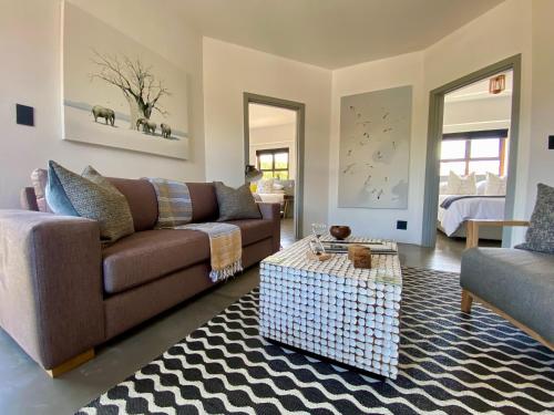Stay On Main Plett - Contemporary 2-Bedroom Apartment in Plettenberg Bay Stay On Main Plett - Contemporary 2-Bedroom Apartment in Plettenberg Bay
