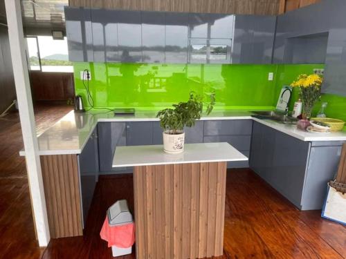 home stay yacht tour chava in Dao Go Gang home stay yacht tour chava in Dao Go Gang