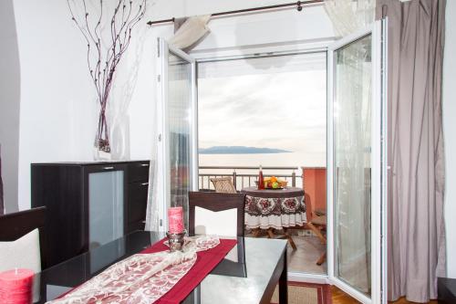 ระเบียง/ชานเรือน, Apartments Adria Blue in ซิโควิซี ระเบียง/ชานเรือน, Apartments Adria Blue in ซิโควิซี