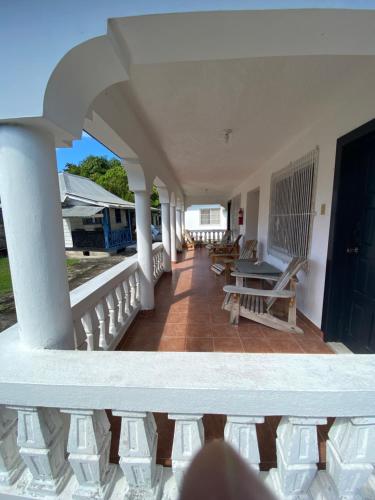 شرفة/ تراس, Westport Cottage in نجريل شرفة/ تراس, Westport Cottage in نجريل