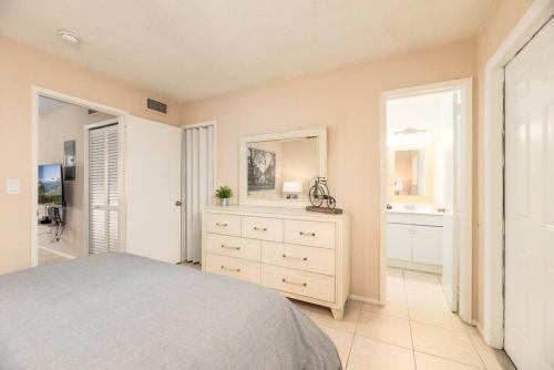 The Retreat 3 - Wilton Manors in Wilton Manors The Retreat 3 - Wilton Manors in Wilton Manors