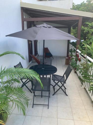 Балкон/тераса, Logement vacances Gissac Sainte-Anne in Сен Ан Балкон/тераса, Logement vacances Gissac Sainte-Anne in Сен Ан