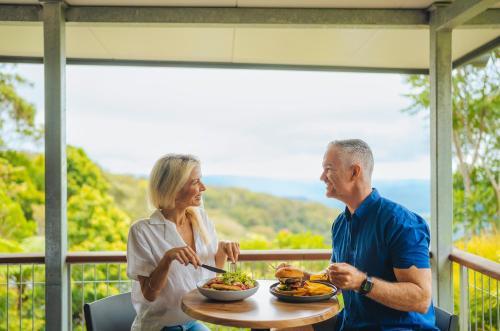 Restoran, Binna Burra Lodge & Rainforest Campsite in Hinterland Restoran, Binna Burra Lodge & Rainforest Campsite in Hinterland