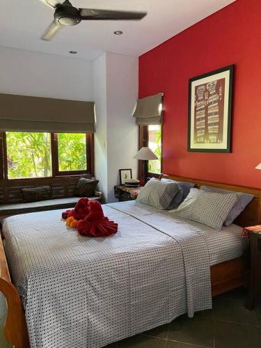 Spacious 4-bedroom garden villa