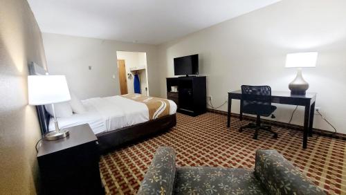 Quality Inn & Suites in Marion Quality Inn & Suites in Marion