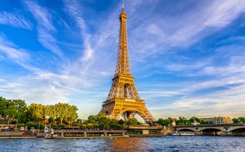Superbe appart 2 pieces -acces autonome- avec parking gratuit in Chaville Superbe appart 2 pieces -acces autonome- avec parking gratuit in Chaville