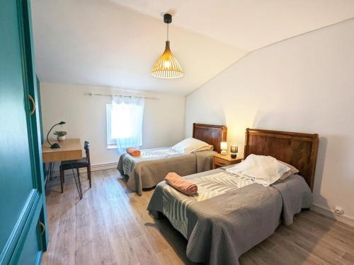 Gîte Gond-Pontouvre, 4 pièces, 6 personnes - FR-1-653-181 (Maison de charme 19eme renovee proche Angouleme, ideale famille, equipement complet, animaux accepte) in Angouleme Gîte Gond-Pontouvre, 4 pièces, 6 personnes - FR-1-653-181 (Maison de charme 19eme renovee proche Angouleme, ideale famille, equipement complet, animaux accepte) in Angouleme