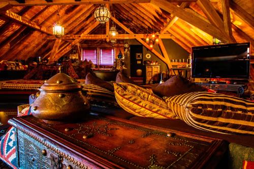 This photo about Bijou Hotel / Love and Romance shared on HyHotel.com