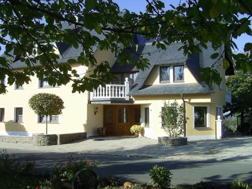 Entrance, Haus Maria in Olmscheid Entrance, Haus Maria in Olmscheid