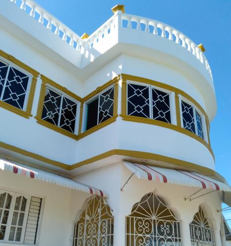 Balcony/terrace, Valentine's Castle in Saint Ann's Bay Balcony/terrace, Valentine's Castle in Saint Ann's Bay