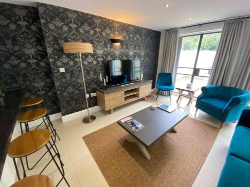 غرفة الضيوف, 2 Bedroom Apartment With Garden Lansdown Bath in Lansdown غرفة الضيوف, 2 Bedroom Apartment With Garden Lansdown Bath in Lansdown