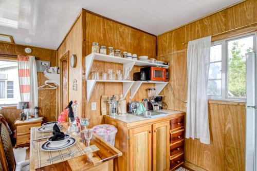 Gavra Cabana at Bella Vue Estate in Mount Hope Gavra Cabana at Bella Vue Estate in Mount Hope