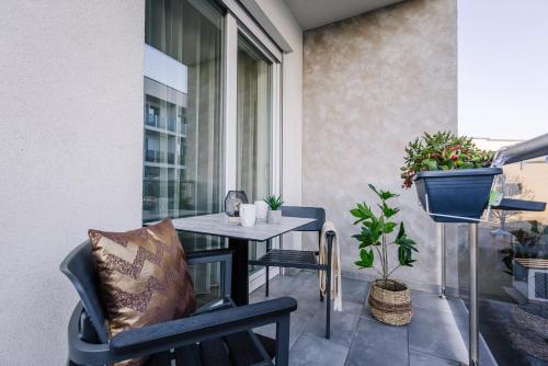 Balcony/terrace, Amade Apartments in Nadorvaros Balcony/terrace, Amade Apartments in Nadorvaros