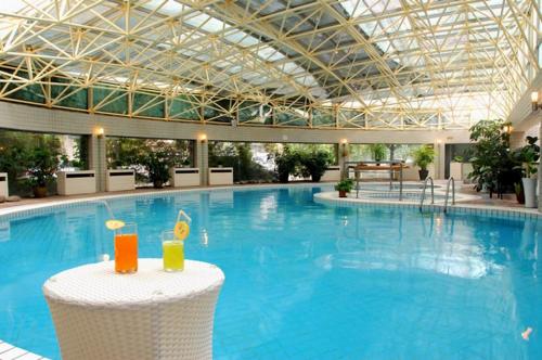 Swimming pool, Jianguo Hotspring Hotel in Jianguomen & Railway Station Swimming pool, Jianguo Hotspring Hotel in Jianguomen & Railway Station