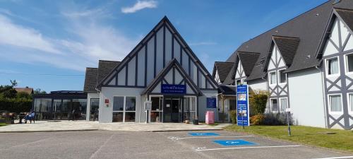 Le Pavillon de Rouen near Roueni repülőtér Le Pavillon de Rouen near Roueni repülőtér
