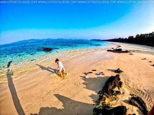 Coto Island Beach Village Homestay in Coto Island Coto Island Beach Village Homestay in Coto Island
