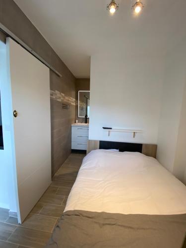 Superbe appartement rénové à neuf à 100m de la mer