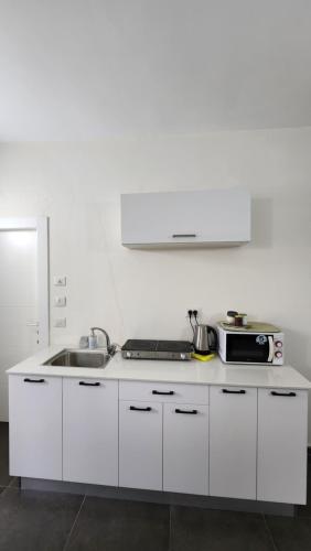 Facilities, David Hameleh House in Netanya Facilities, David Hameleh House in Netanya