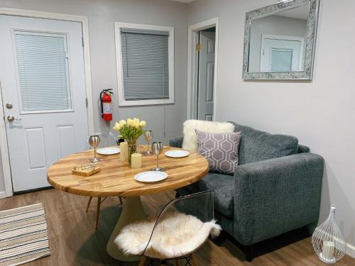 SALE!! Brick City Bungalow 20 mins from NYC!! in Гаррісон SALE!! Brick City Bungalow 20 mins from NYC!! in Гаррісон
