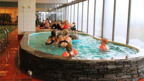 حديقة مائية, Leilighet Beitostølen sentrum, terrasse og innendørs parkering in بيتوستولين حديقة مائية, Leilighet Beitostølen sentrum, terrasse og innendørs parkering in بيتوستولين