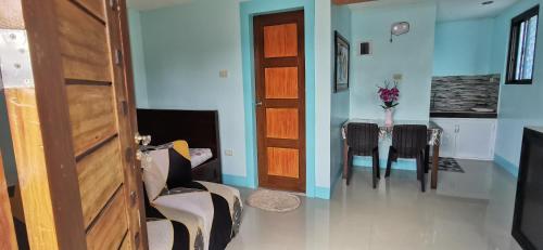 EZ & V Guesthouse in Pagsanjan EZ & V Guesthouse in Pagsanjan