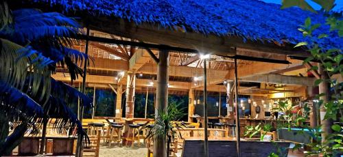 Restaurant, Sulu Sunset Beach Resort in Sipalay Restaurant, Sulu Sunset Beach Resort in Sipalay