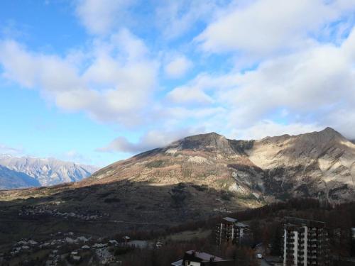 Studio Les Orres, 1 piece, 4 personnes - FR-1-322-53 in Les Orres Studio Les Orres, 1 piece, 4 personnes - FR-1-322-53 in Les Orres