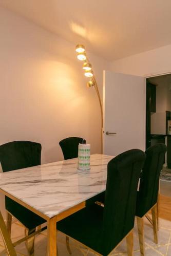Neuf, Spacieux, Lumineux, Equipe in Asnieres-sur-Seine Neuf, Spacieux, Lumineux, Equipe in Asnieres-sur-Seine
