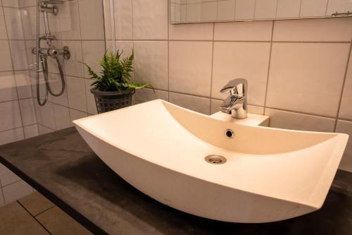 Baño, Koie Standard in Stranda Baño, Koie Standard in Stranda