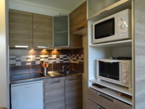 Studio pour 4 pers. a proximite des pistes avec balcon et parking - FR-1-602-55 in Arette Studio pour 4 pers. a proximite des pistes avec balcon et parking - FR-1-602-55 in Arette