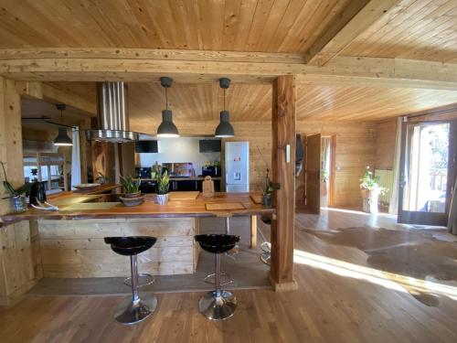 Chalet Miel de la Cayolle-Estenc in Entraunes Chalet Miel de la Cayolle-Estenc in Entraunes