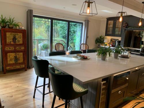 balkon/terasa, Spacious Surrey Hills Country House in Hindhead balkon/terasa, Spacious Surrey Hills Country House in Hindhead