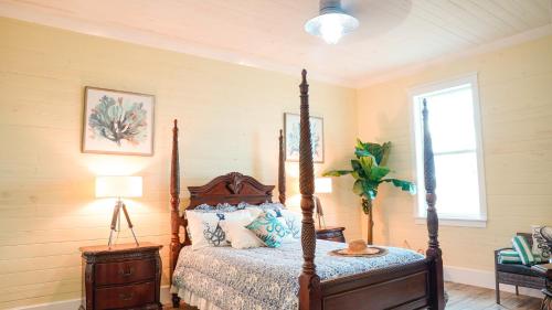 Shellona Beachfront Villa - Bahamas Abaco in Marsh Harbour Shellona Beachfront Villa - Bahamas Abaco in Marsh Harbour