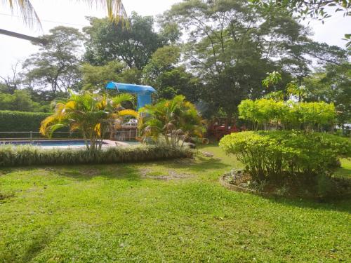 Casa campestre Acacias in Cooperativo Casa campestre Acacias in Cooperativo