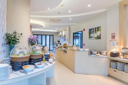 Food and beverages, Sea Seeker Krabi Resort in Krabi Food and beverages, Sea Seeker Krabi Resort in Krabi