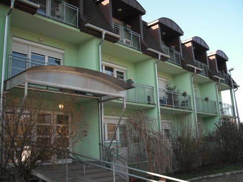 Tempat Masuk, Aba es Andrea Apartmanok in Tizenharom Varos Tempat Masuk, Aba es Andrea Apartmanok in Tizenharom Varos