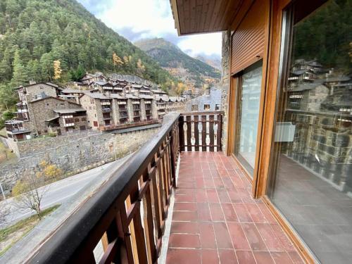 Prober Comapedrosa in Mas de Ribafeta Prober Comapedrosa in Mas de Ribafeta