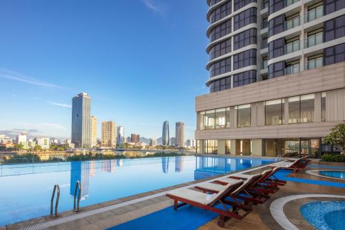 수영장, 멜리아 빈펄 다낭 리버프런트 (Melia Vinpearl Danang Riverfront) in 다낭 수영장, 멜리아 빈펄 다낭 리버프런트 (Melia Vinpearl Danang Riverfront) in 다낭