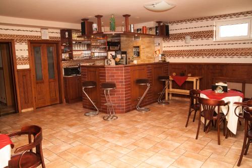 ผับ/เลาจน์, Korona Home in ซาร์วาร์ ผับ/เลาจน์, Korona Home in ซาร์วาร์