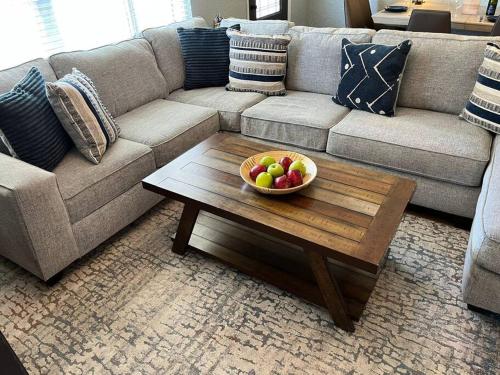 15 min to Bradenton beach, house sleeps 8 in Palmetto 15 min to Bradenton beach, house sleeps 8 in Palmetto