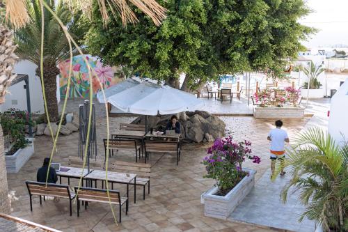 Okružje, The Tree House Tenerife in Granadilla Okružje, The Tree House Tenerife in Granadilla