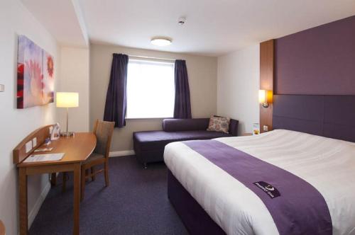 This photo about Premier Inn London Putney Bridge shared on HyHotel.com