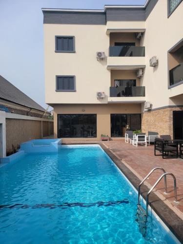 Uima-allas, The Charis Hotel & Suites in Port Harcourt Uima-allas, The Charis Hotel & Suites in Port Harcourt