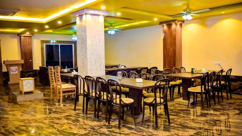 Banquet hall, HOTEL STAR HOLIDAY PVT LTD in Belahiya Banquet hall, HOTEL STAR HOLIDAY PVT LTD in Belahiya