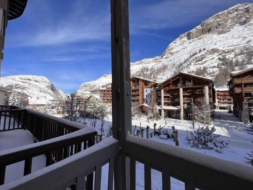 ทัศนียภาพ, โรงแรมโอแบร์ฌ แซ็งอูแบร์ (Hotel Auberge Saint Hubert) in วาล อีแซร์ ทัศนียภาพ, โรงแรมโอแบร์ฌ แซ็งอูแบร์ (Hotel Auberge Saint Hubert) in วาล อีแซร์