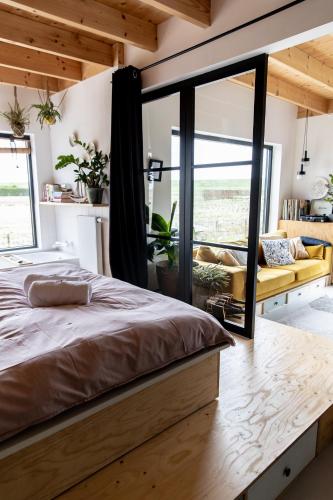 Bath with a View ✜ Escape near the lake ✜2 BR✜ in Oosterleek Bath with a View ✜ Escape near the lake ✜2 BR✜ in Oosterleek