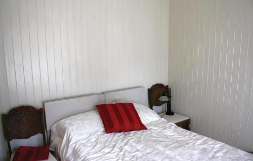 Stunning home in Lyngdal with 3 Bedrooms and WiFi in Lyngdal Stunning home in Lyngdal with 3 Bedrooms and WiFi in Lyngdal